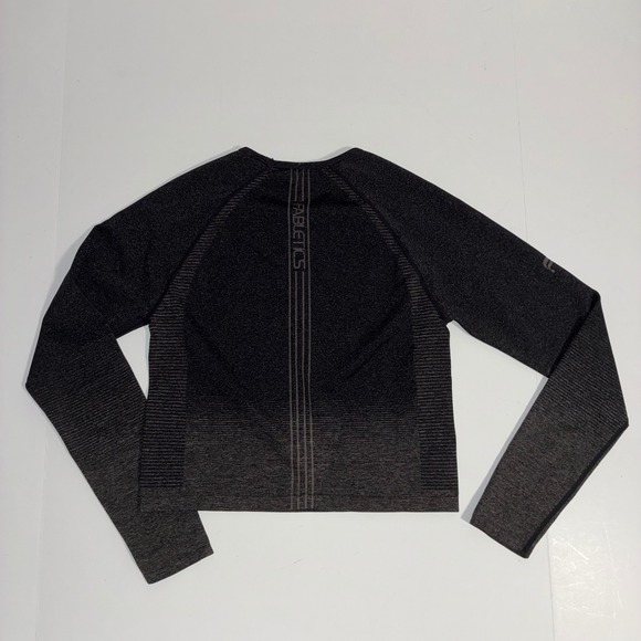 Fabletics Tops - Fabletics Women Black Seamless Long Sleeve Crop Athletic Top